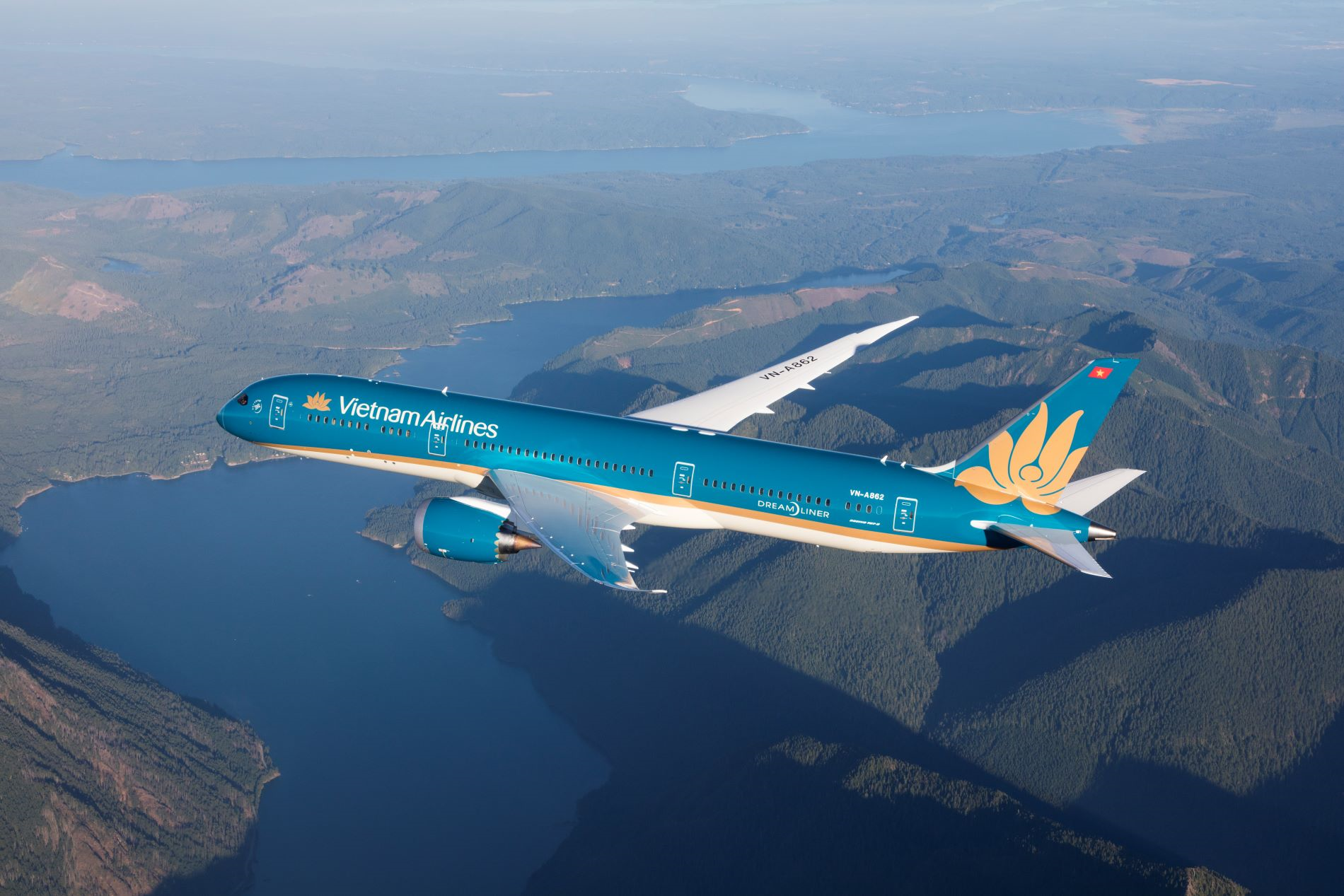 Vietnam Airlines bứt phá mạnh mẽ trong Quý III-2025, khẳng định vị thế tiên phong trên bầu trời quốc tế